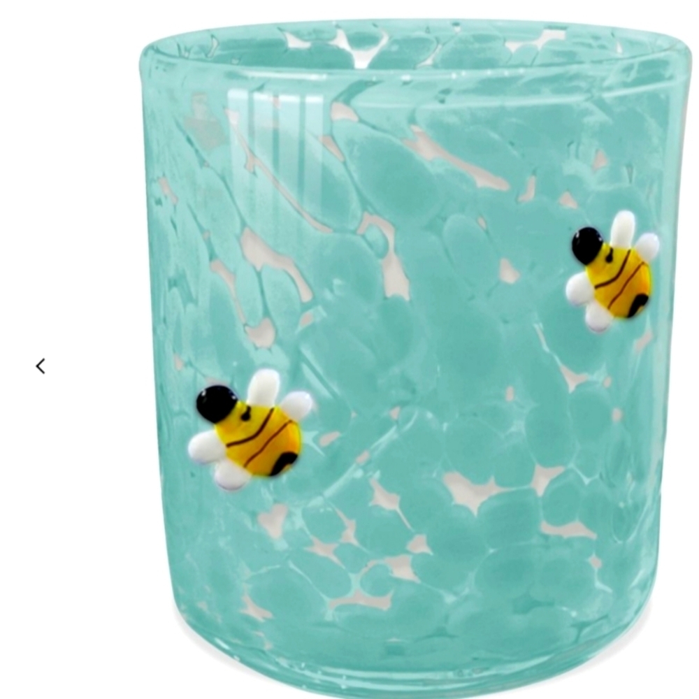 ❤️BUY 2 GET 1 FREE  Bee's Knees 12 oz Confetti Candle, Retail Price $29.…